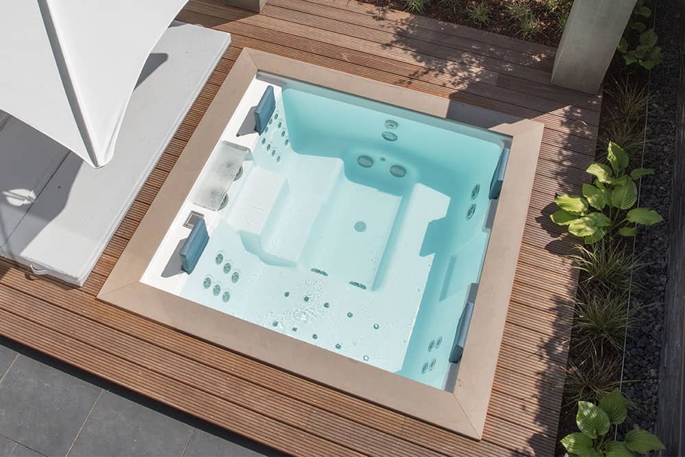 Whirlpool in München von Bernd Mayr Schwimmbadtechnik